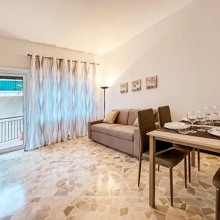 Private Parking A Due Passi Dalla Stazione Apartamento *