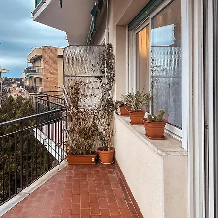 Private Parking A Due Passi Dalla Stazione Apartamento *