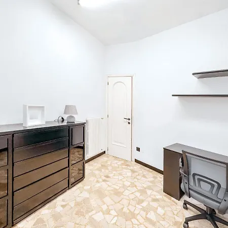 דירה Private Parking A Due Passi Dalla Stazione *